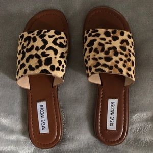 Steve Madden cheetah slides